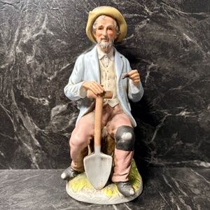 HOMCO #1433 Old Man with Shovel Figurine